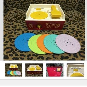 2010 fisher price record player for kids w5 record